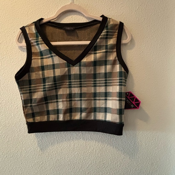 Plaid V-Neck Tank Top - Picture 1 of 4